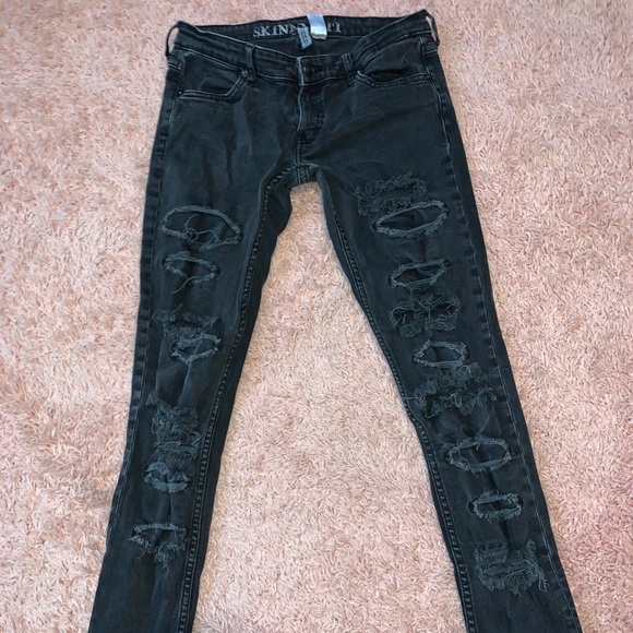 h&m ripped jeans